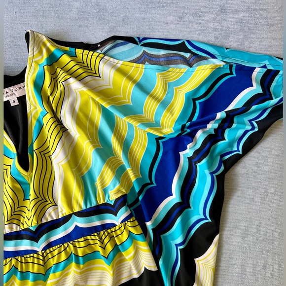 Trina Turk Dress Swim Cover Up Bat Wing Sleeve Graphic Print Size 4 - Picture 3 of 6